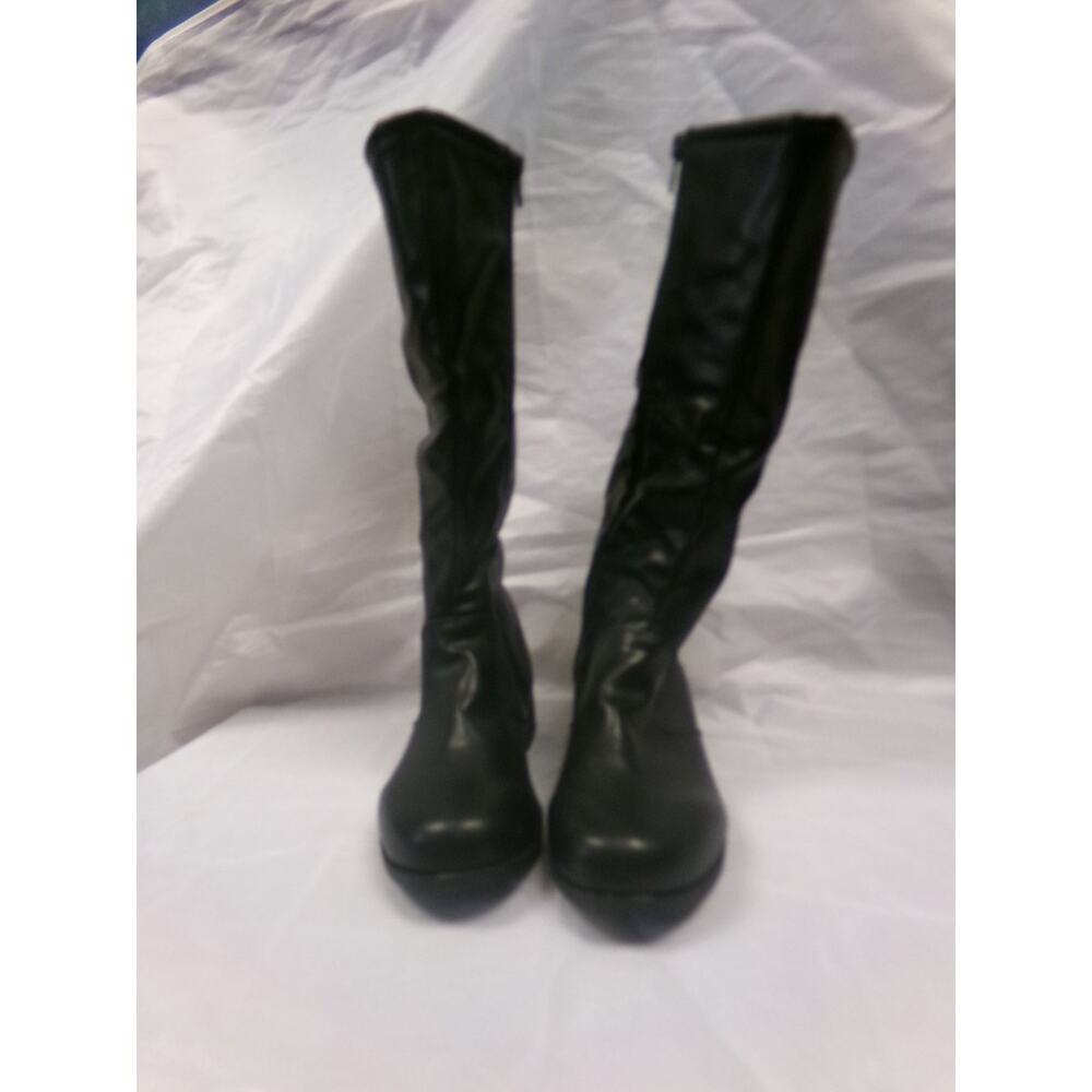 Pre-Owned Parade Shoes Gotham Black 7.5M Knee High Zip Up Rubber Soles
